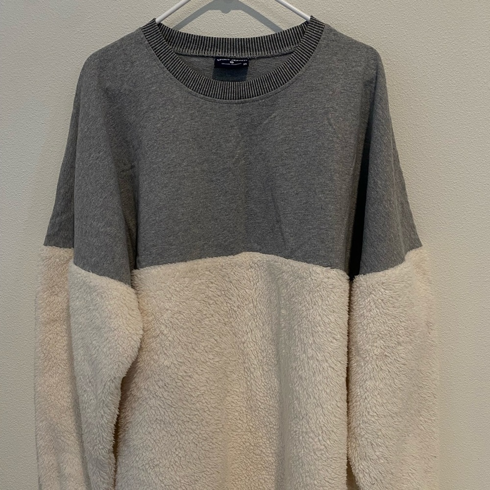 Woman sweater. Size XL
